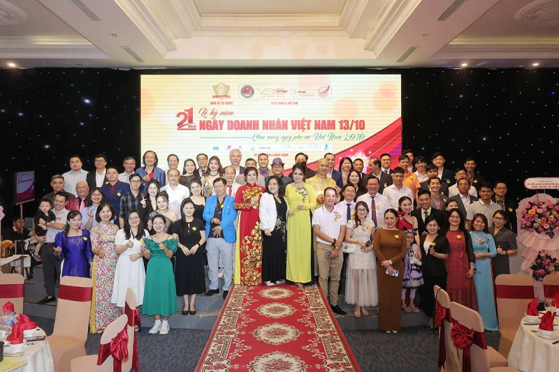 Gặp mặt kỷ niệm 21 năm ngày Doanh nhân Việt Nam